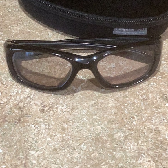 Liberty sport black maxx30 sunglasses w/case .Never worn. Mint - Picture 3 of 9